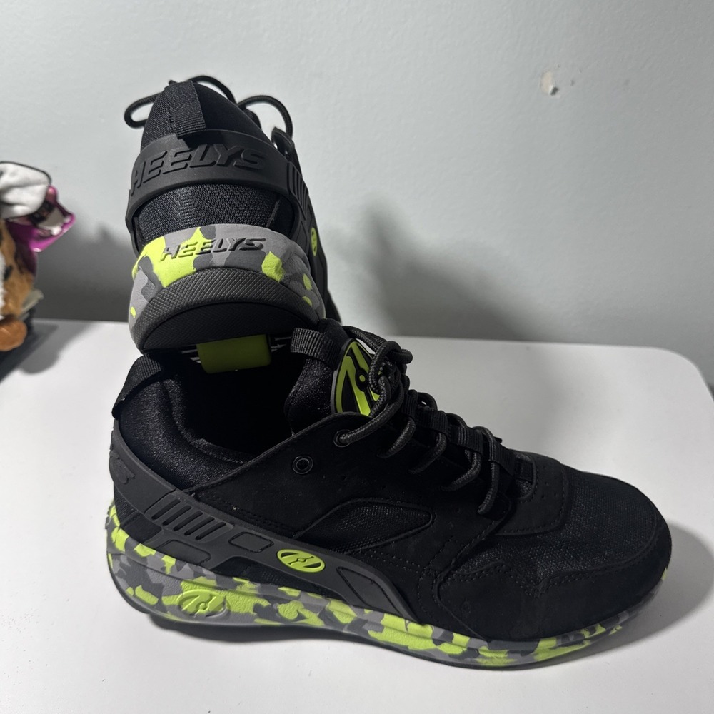 Men Heelys Force HE100095 Black Neon Green Camo Skate Shoes